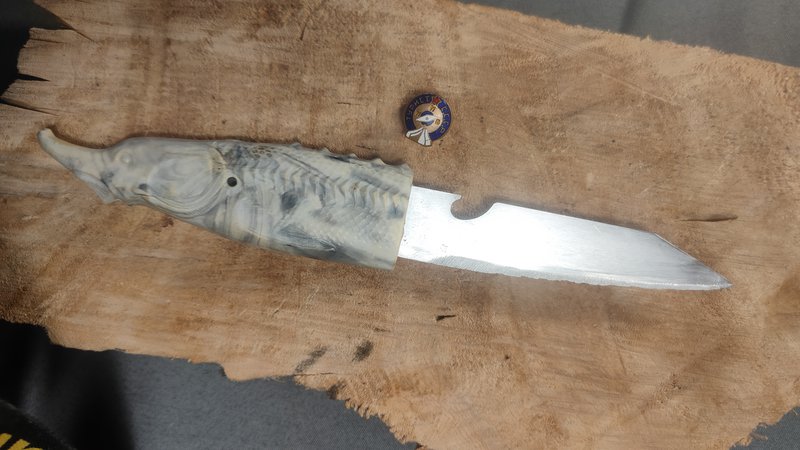 Туристический нож с вилкой Осётр — общий вид